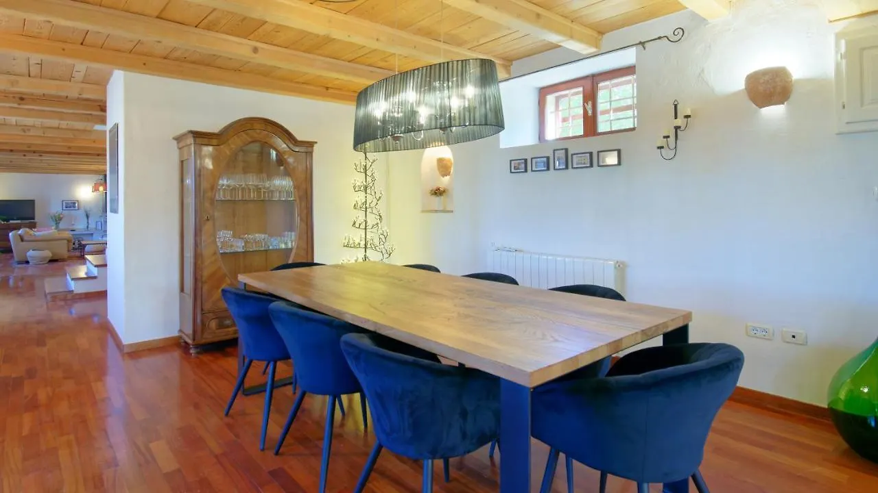 Momjan Villa Kluni By Rent Istria